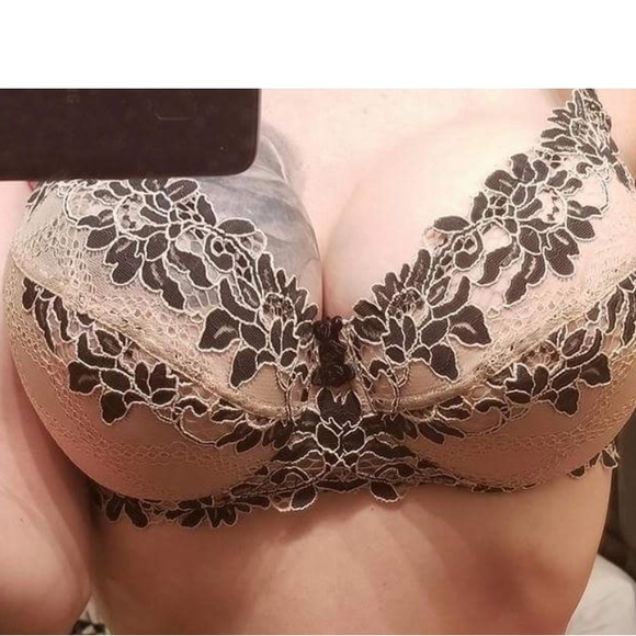 Other - Floral Nude Bra 34DD